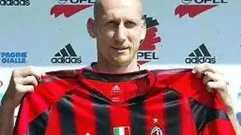 法甲官方宣布对迪馬利亞涉嫌吐口水事件禁赛4场